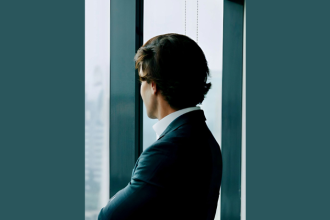 Ian dos Anjos Cunha mostra como empreender é ler sinais do mercado para antecipar oportunidades e criar vantagem competitiva.